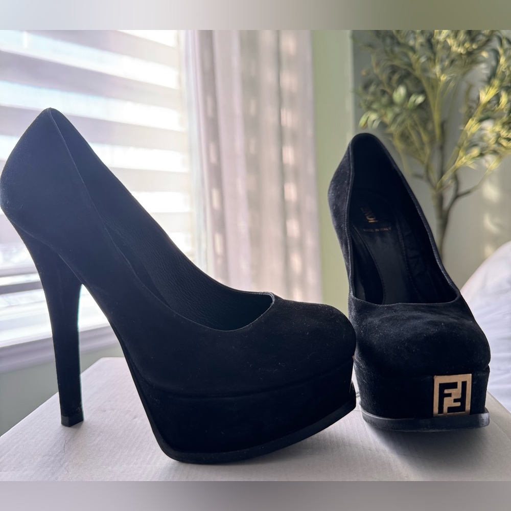 Fendi Black “Fendista” Platform Heels size 37.5